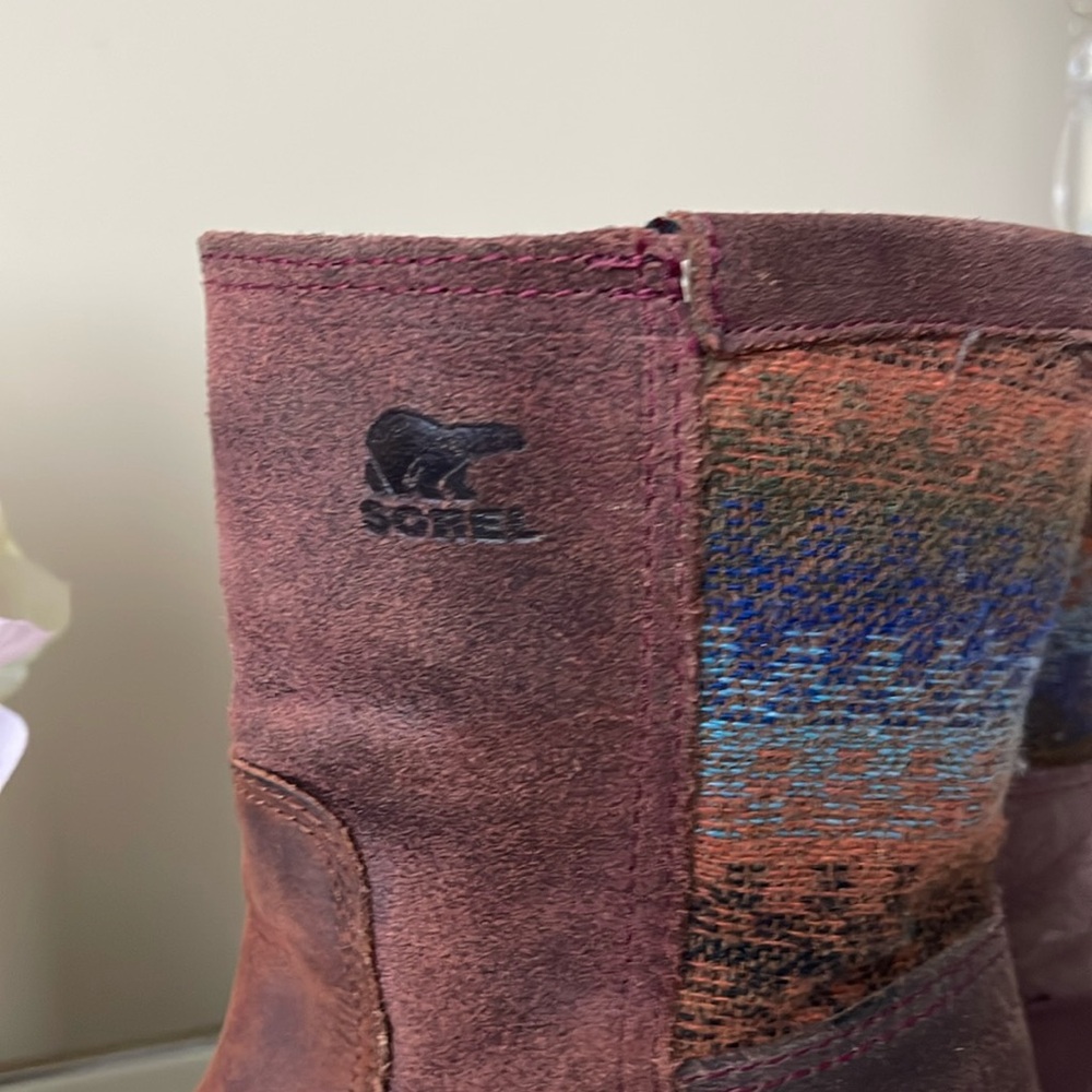 SOREL Brown Slimshortie Boots - Picture 3 of 12